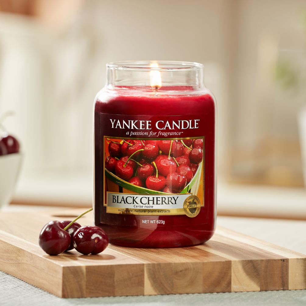 Yankee Candle Black Cherry Large Jar Extra Image 1
